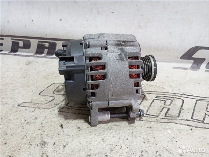 Генератор Volkswagen Passat B7 1.4 caxa 2012