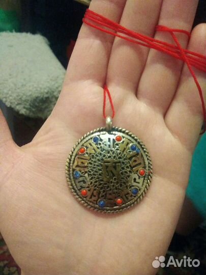 Медальон тибетский буддизм