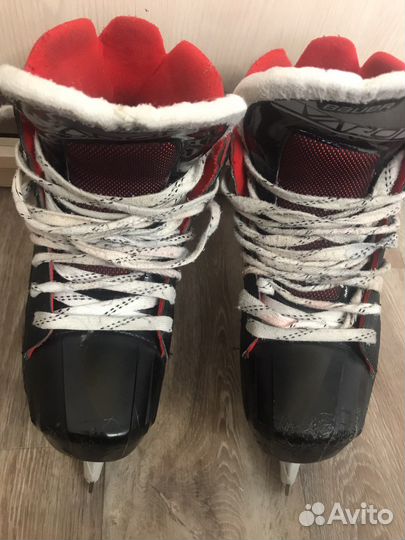Хоккейные коньки bauer vapor x2.7