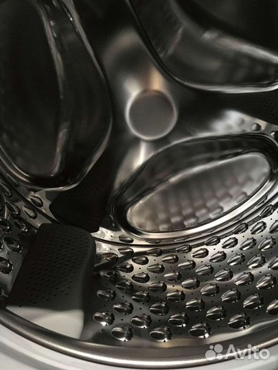 Новая стиральная машина на 7кг Bosch WLN 24240OE