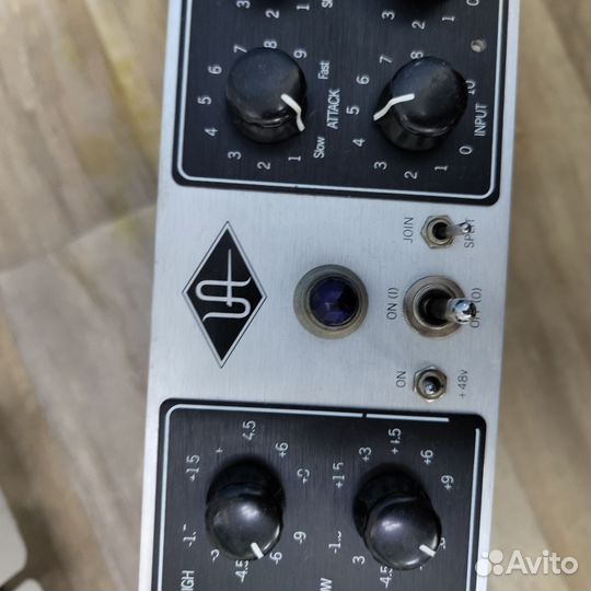 Микрофонный предусилитель Universal Audio 6176