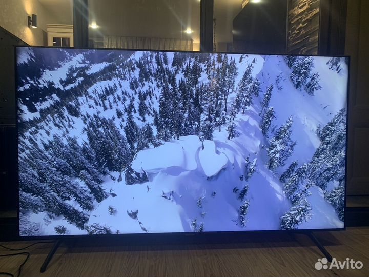 Tv.Samsung SMART 4k 70 диагональ