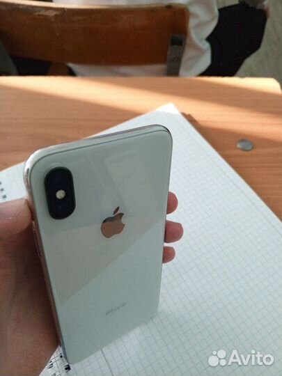 iPhone X, 64 ГБ