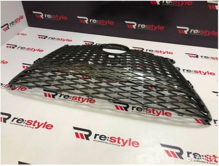 Решетка радиатора Lexus NX200 K1919