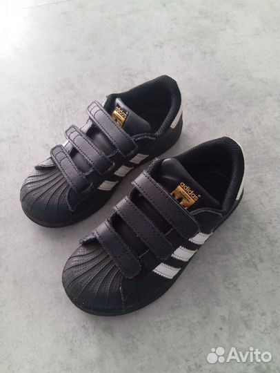 Кроссовки adidas