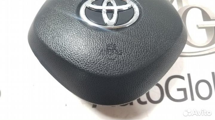 Крышка подушка безопасности (в рулевое колесо) Toyota C-HR