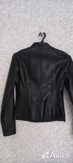 Куртка кожаная женская 42 размер