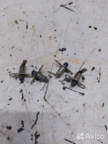 Концевой выключатель двери Mazda 323 BF