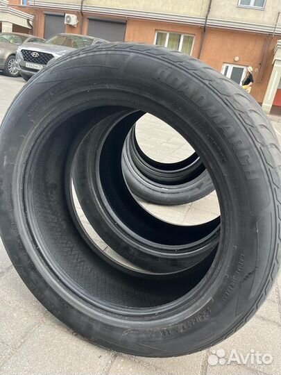 Roadmarch Prime A/S 215/55 R17