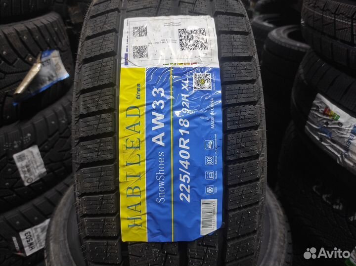 Habilead SnowShoes AW33 225/40 R18 92H