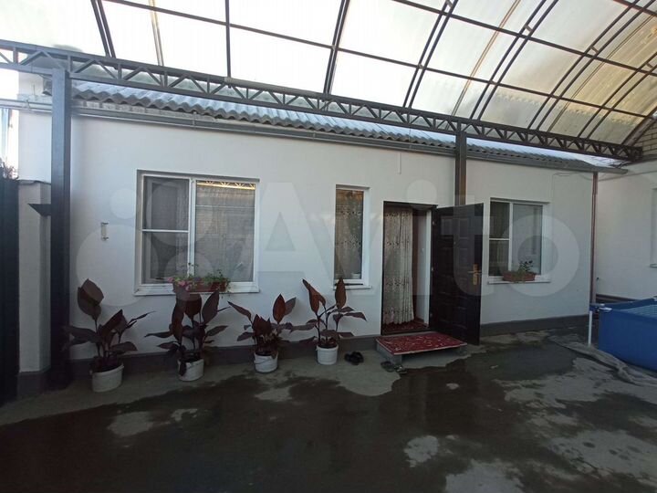 Дом 180 м² на участке 8 сот.