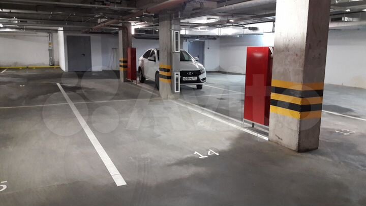 Машиноместо, 13 м²