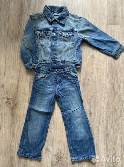 Джинсовый костюм на мальчика