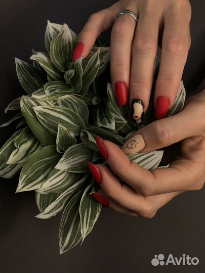 Нужна модель на маникюр