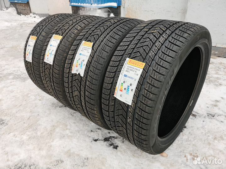 Pirelli Scorpion Winter 285/40 R22 и 325/35 R22 114V