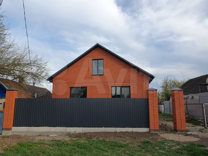 Дом 74,3 м² на участке 6 сот.