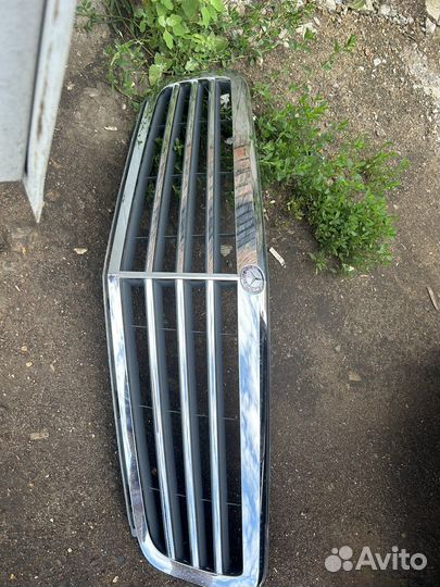 Решетка радиатора w204