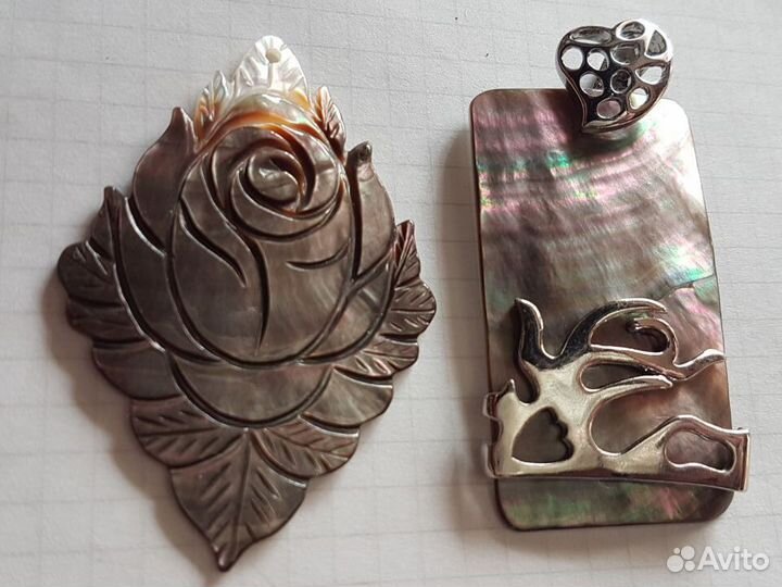 Резные подвески из натурального перламутра