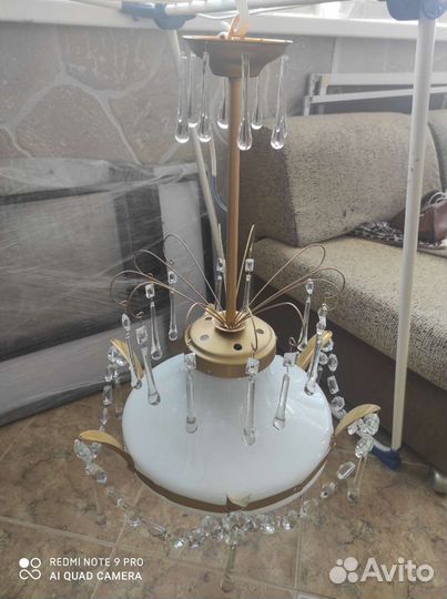 Хрустальная люстра 