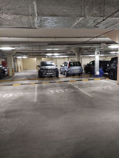 Машиноместо