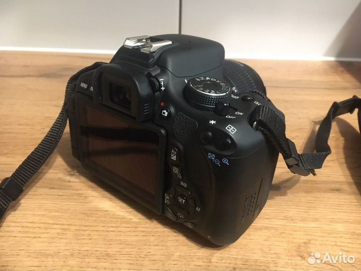 Зеркальный фотоаппарат canon 600d (пробег 1562)