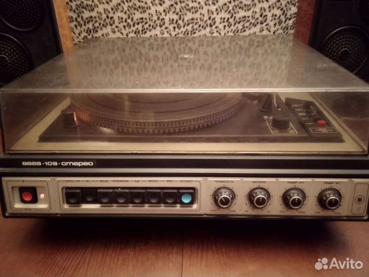 Проигрыватель Вега 108 с колонками