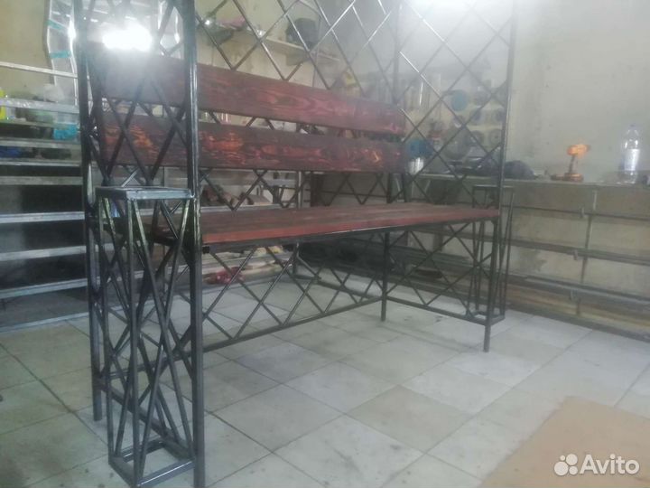 Арка скамейка