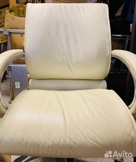 Кожаное кресло Chairman 444 White