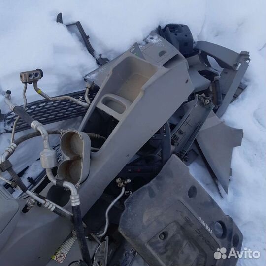 Салон Kia cerato