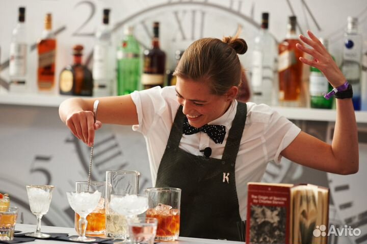 Официант, повар, менеджер, сомелье на мероприятие
