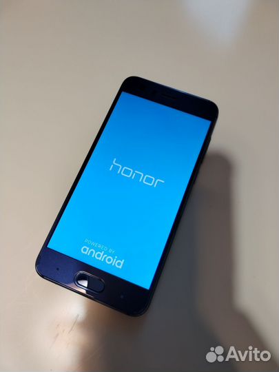 HONOR 9, 4/64 ГБ