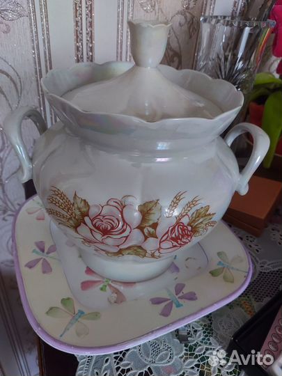 Супница ретро