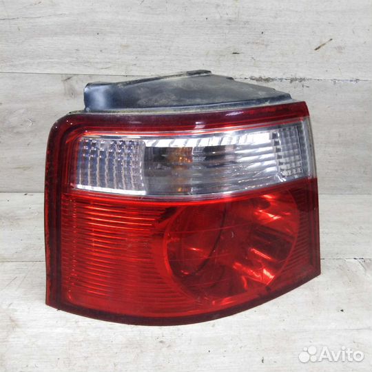 Фонарь задний левый Kia Carens I (RS)