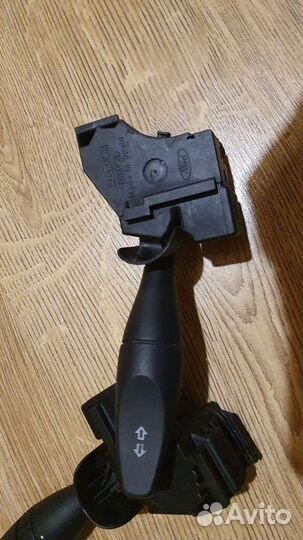 Подрулевой переключатель левый ford fiesta мк5