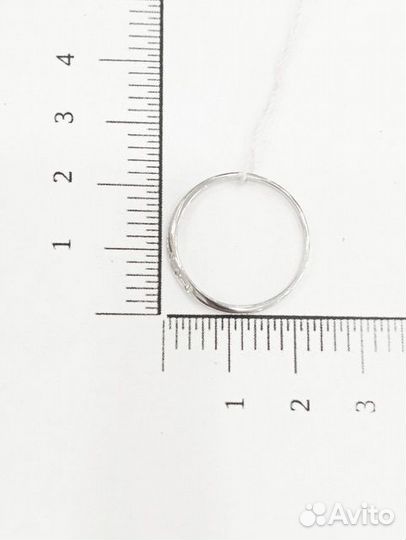 Кольцо с природным камнем Золото