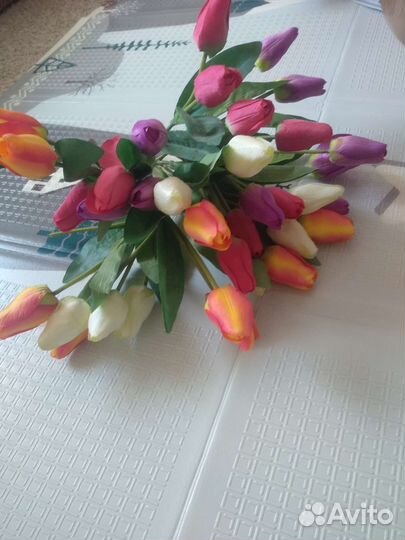 Искусственные тюльпаны