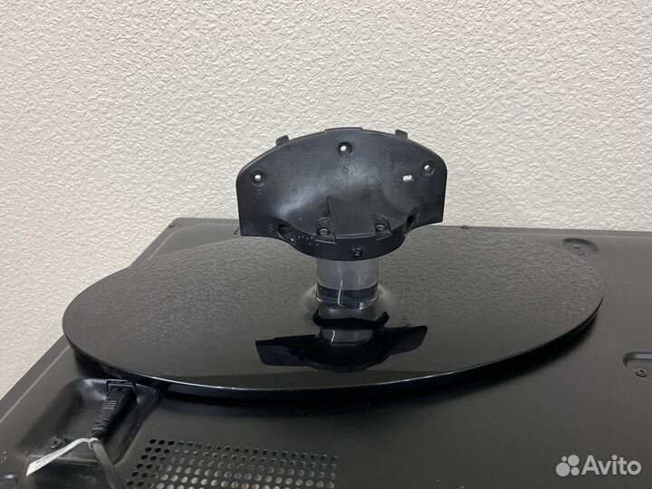 Телевизор Samsung UE32C4000PW, HD