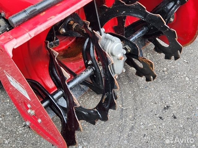 Снегоуборщик honda HS760 гусеничный
