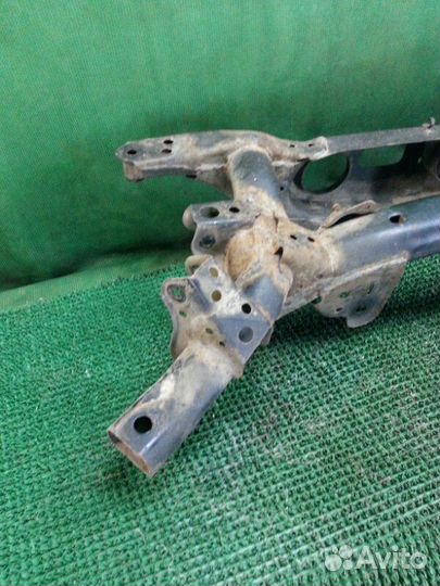 Подрамник задний Toyota Rav4 30 ACA3# 2azfe