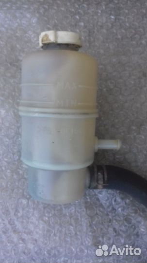 Митсубиси лансер 9 бачок гура