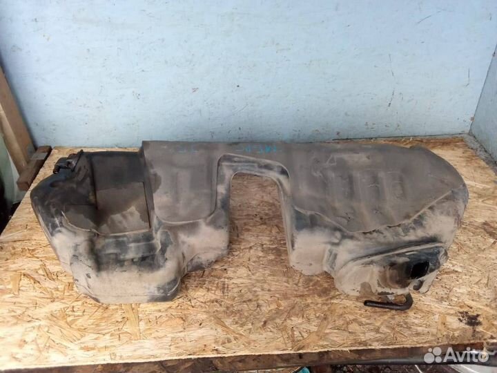 Топливный бак Mercedes C250 W202 дизель