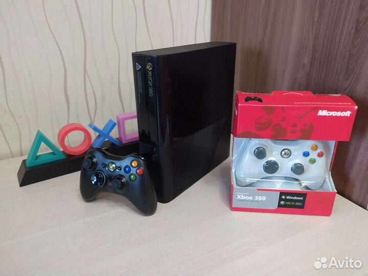 Прошитый Xbox 360 250Gb+2 джоя+куча игр