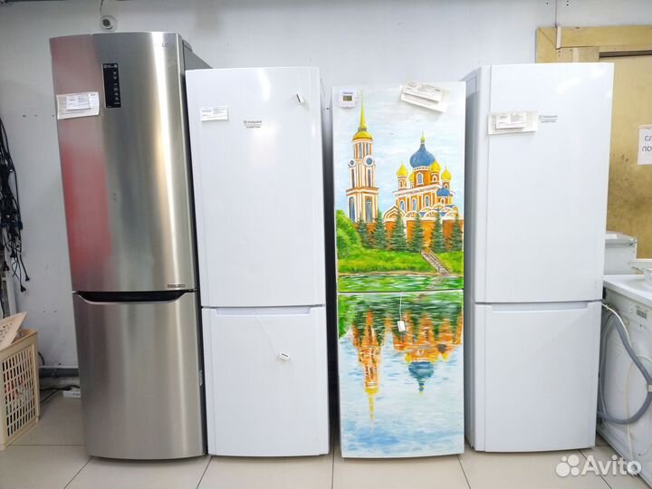 Холодильник Indesit. Доставка в подарок