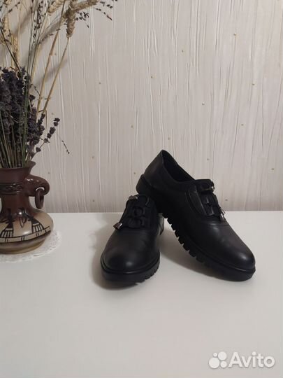 Полуботинки женские 37 размер