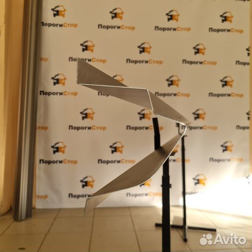 Кузовной порог правый Ford Aerostar ремкомплект