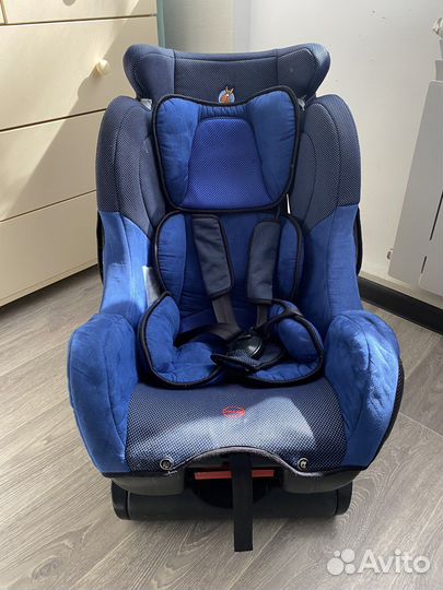 Автомобильное кресло
