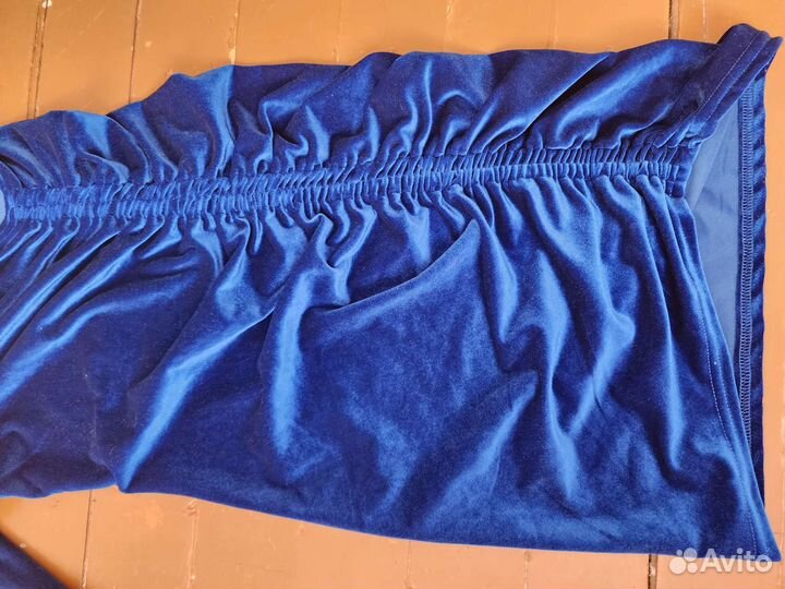 Надето 1 раз на 46-48 размер. Бархат