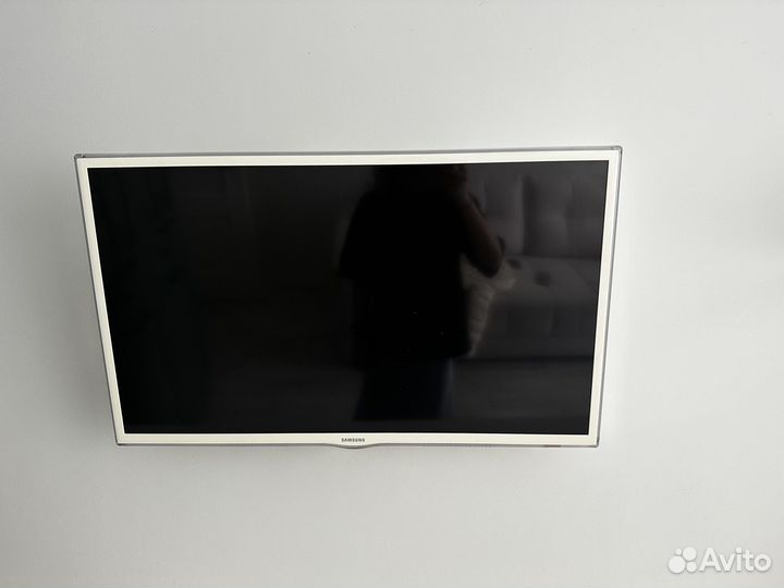 Телевизор samsung LED