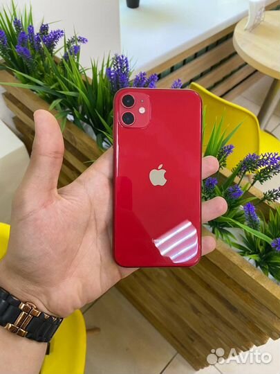 Телефон iPhone 11 64