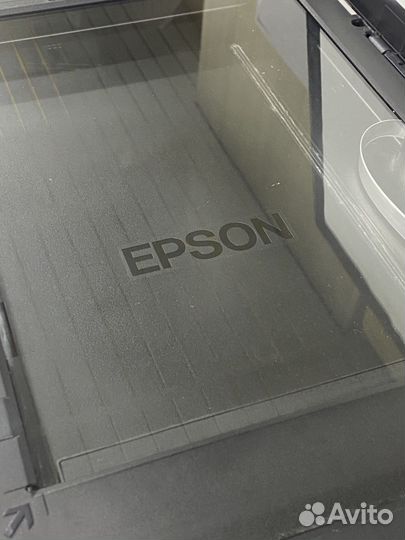 Сканер Epson Perfection v33